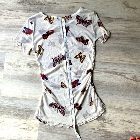 White sheer butterfly top 🦋 - Picture 5 of 6